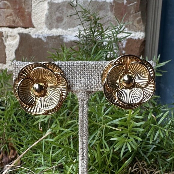 Vintage Coro Earrings‎ Gold Tone Flower Clip On Fashion Jewelry Rare 1" MCM - Picture 4 of 8